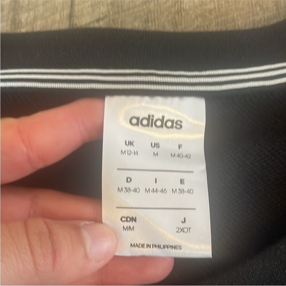 Adidas 3-Stripe Black and White Crewneck Sweatshirt Size Medium. - Picture 4 of 6